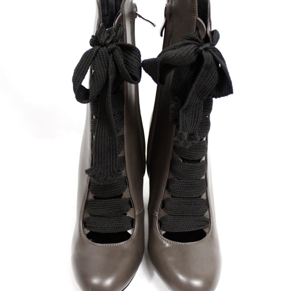 Chunky Stacked Heel Ankle Lace Up Round Toe bootie - Picture 4 of 5